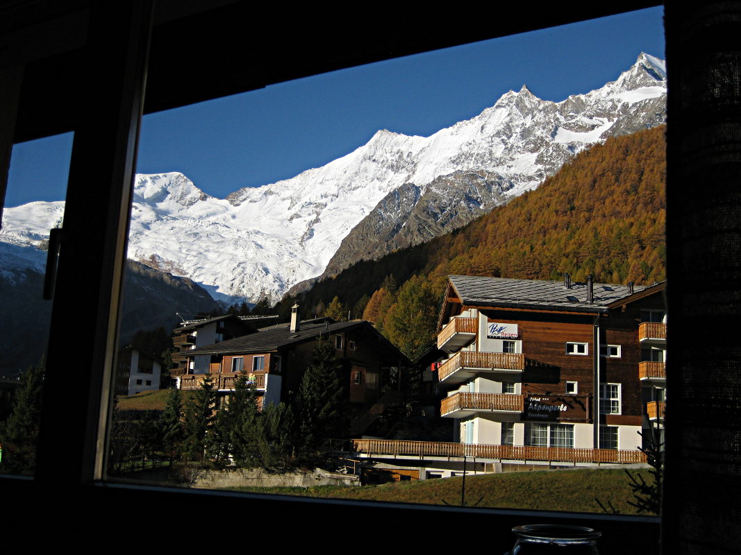 Bettina - lounge view